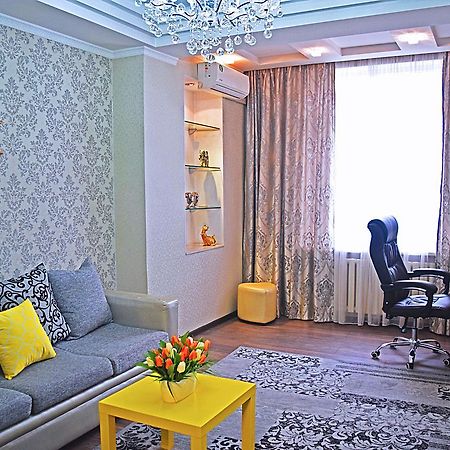 Cozyart Apartment Bishkek Ngoại thất bức ảnh